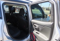 2018 Jeep Renegade - Image 26