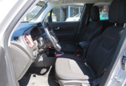 2018 Jeep Renegade - Image 31