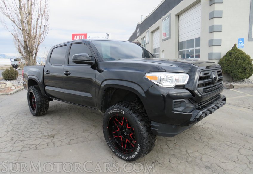 2019 Toyota Tacoma 4WD - Image 3