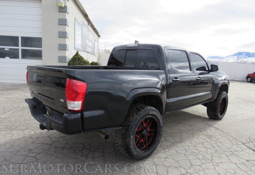 2019 Toyota Tacoma 4WD - Image 7