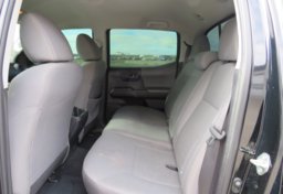 2019 Toyota Tacoma 4WD - Image 30