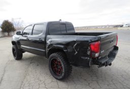 2019 Toyota Tacoma 4WD - Image 11