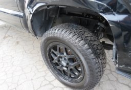 2019 Toyota Tacoma 4WD - Image 44