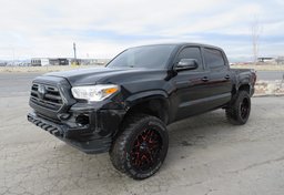2019 Toyota Tacoma 4WD - Image 4