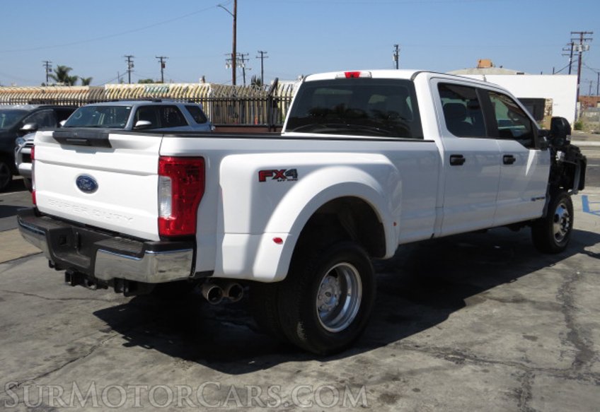 2019 Ford Super Duty F-350 DRW - Image 8