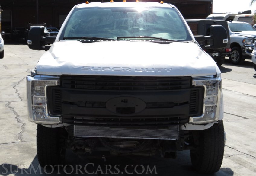 2019 Ford Super Duty F-350 DRW - Image 9