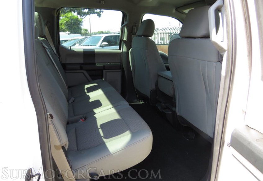 2019 Ford Super Duty F-350 DRW - Image 36