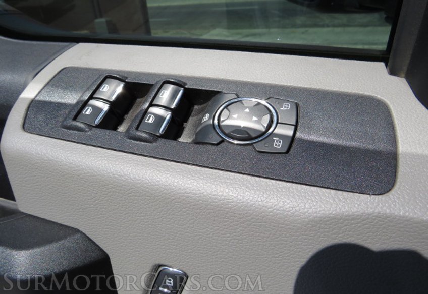 2019 Ford Super Duty F-350 DRW - Image 44