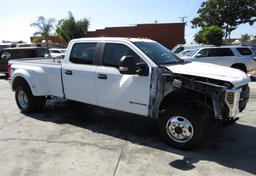 2019 Ford Super Duty F-350 DRW - Image 2