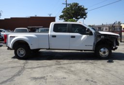 2019 Ford Super Duty F-350 DRW - Image 12