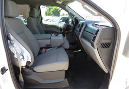 2019 Ford Super Duty F-350 DRW - Image 30