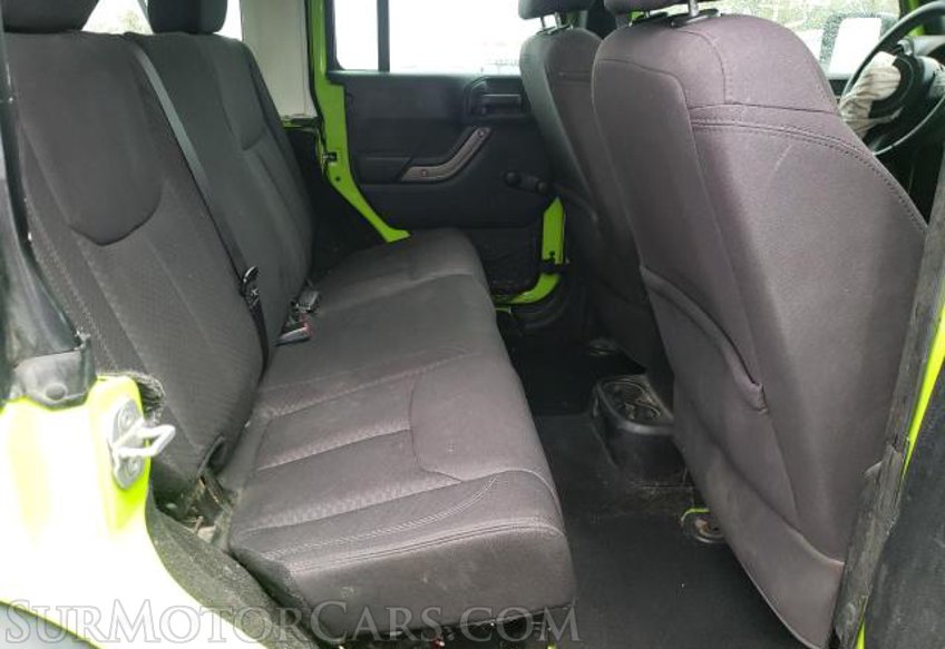 2013 Jeep Wrangler Unlimited - Image 6