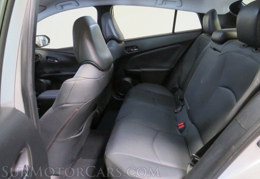 2021 Toyota Prius - Image 30