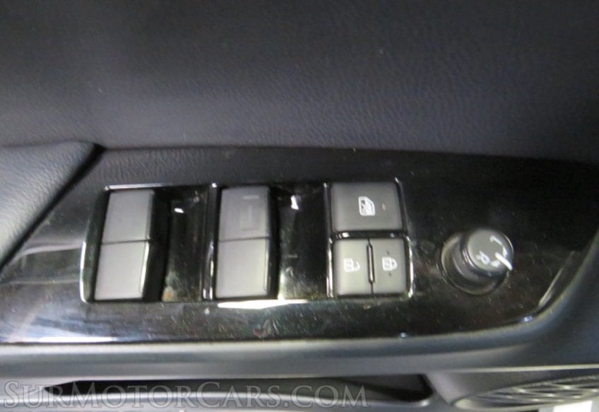 2021 Toyota Prius - Image 42