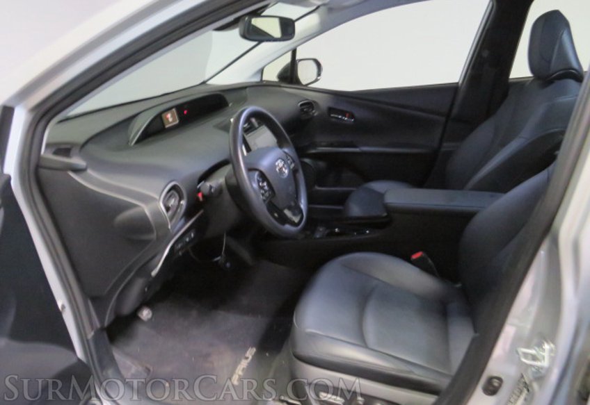 2021 Toyota Prius - Image 28