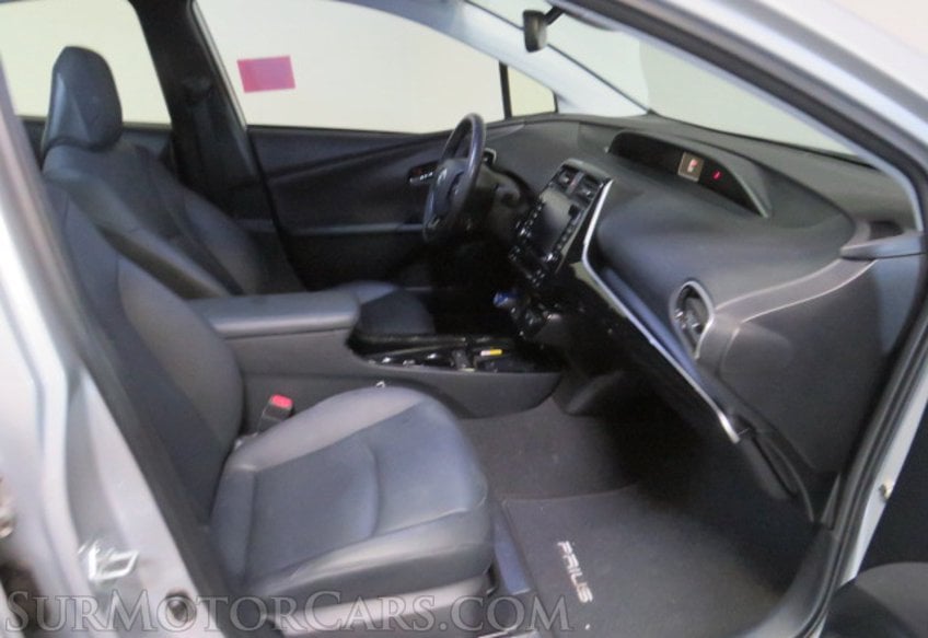 2021 Toyota Prius - Image 29