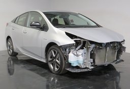 2021 Toyota Prius - Image 3