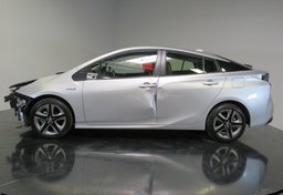 2021 Toyota Prius - Image 12