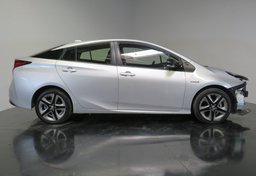 2021 Toyota Prius - Image 11