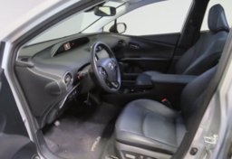 2021 Toyota Prius - Image 28