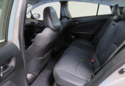 2021 Toyota Prius - Image 32