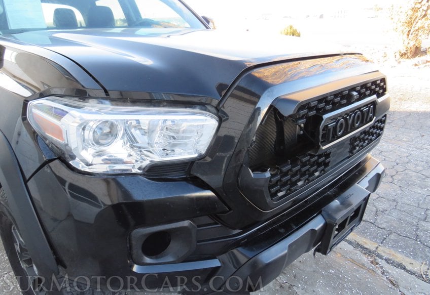 2021 Toyota Tacoma 4WD - Image 19