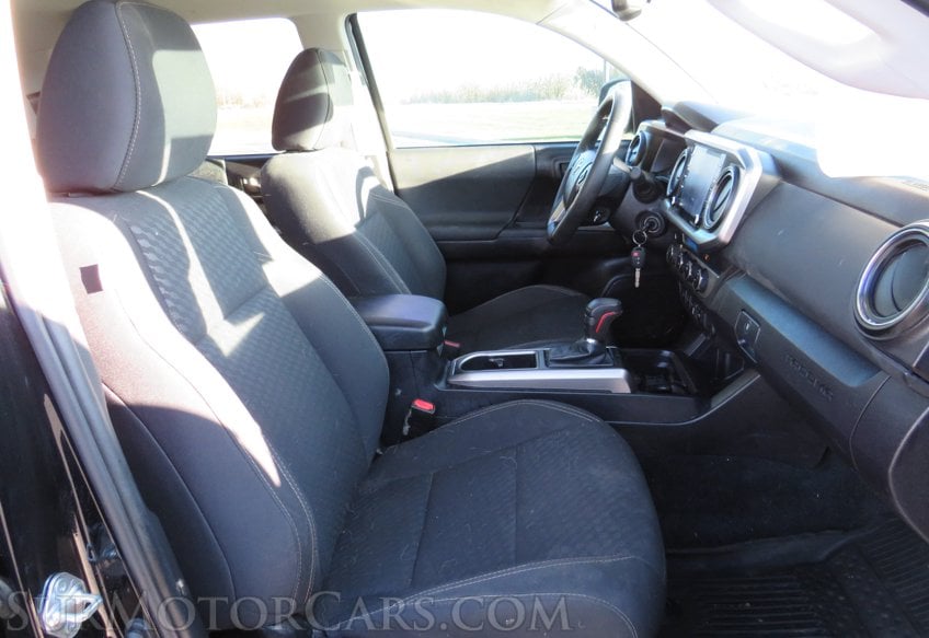 2021 Toyota Tacoma 4WD - Image 29