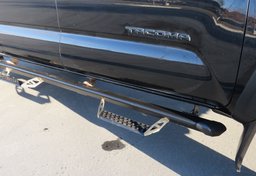 2021 Toyota Tacoma 4WD - Image 22