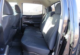 2021 Toyota Tacoma 4WD - Image 31