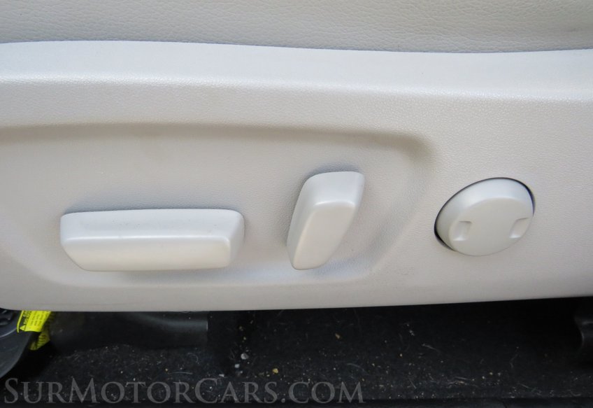 2019 Toyota Highlander - Image 44