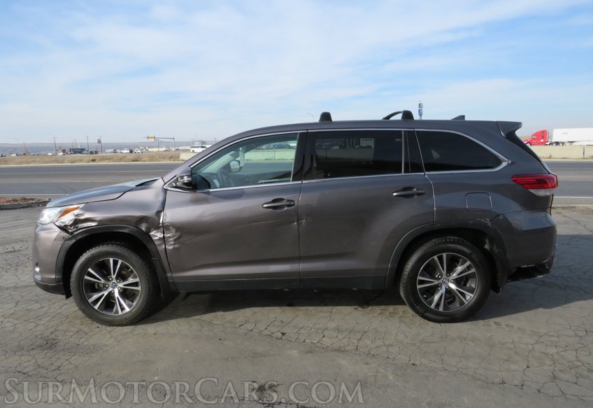 2019 Toyota Highlander - Image 10