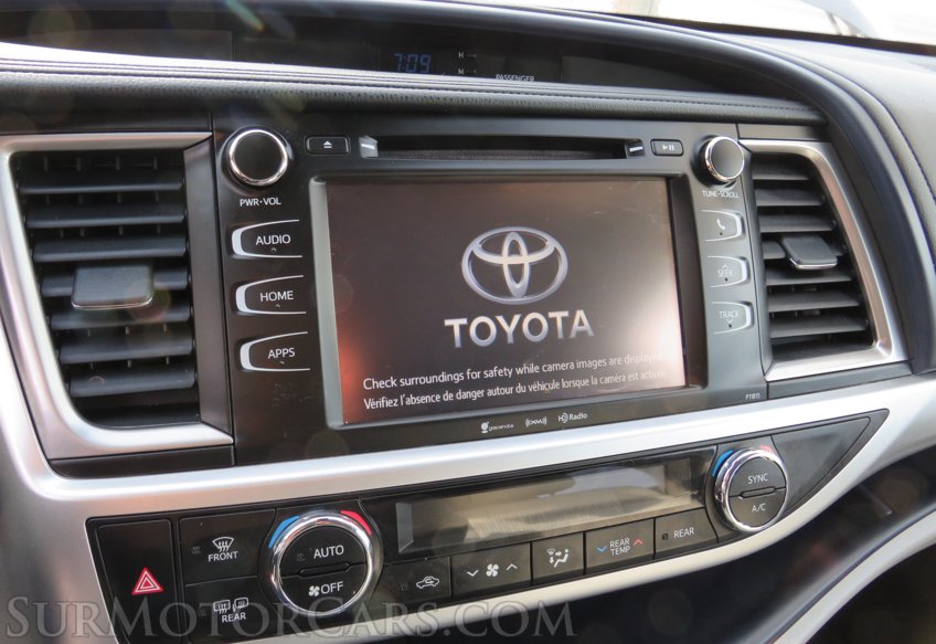 2019 Toyota Highlander - Image 35