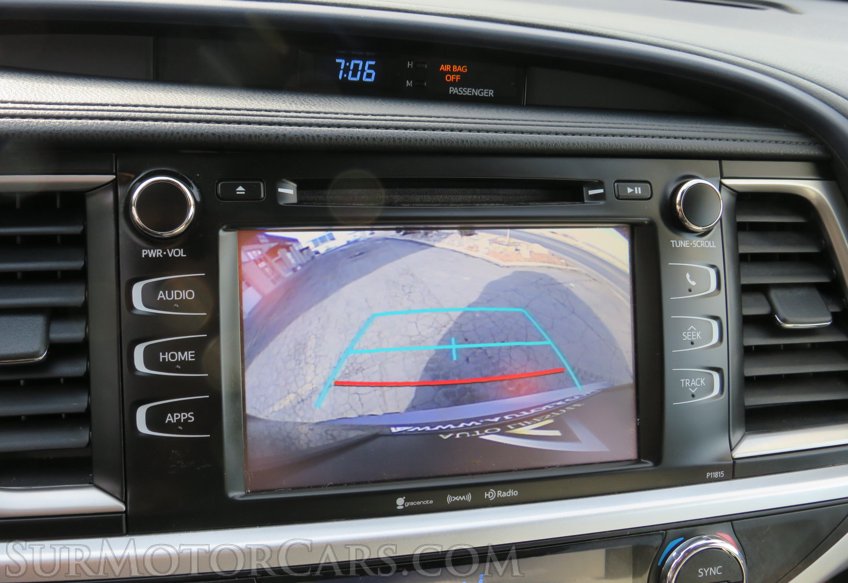 2019 Toyota Highlander - Image 33