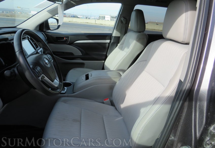 2019 Toyota Highlander - Image 23