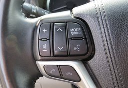 2019 Toyota Highlander - Image 29