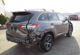 2019 Toyota Highlander - Image 5