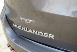 2019 Toyota Highlander - Image 16