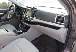 2019 Toyota Highlander - Image 20