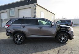 2019 Toyota Highlander - Image 9