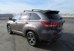 2019 Toyota Highlander - Image 7