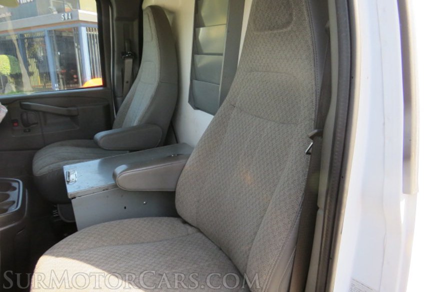 2020 Chevrolet Express Cargo Van - Image 31