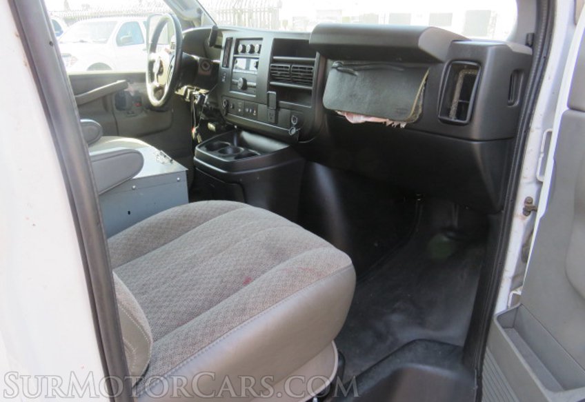 2020 Chevrolet Express Cargo Van - Image 30