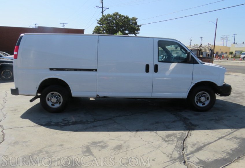 2020 Chevrolet Express Cargo Van - Image 5