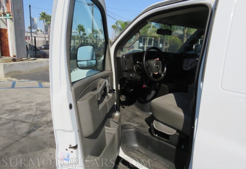 2020 Chevrolet Express Cargo Van - Image 27