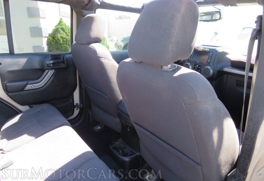 2016 Jeep Wrangler Unlimited - Image 14