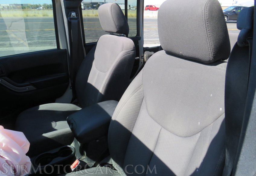 2016 Jeep Wrangler Unlimited - Image 16