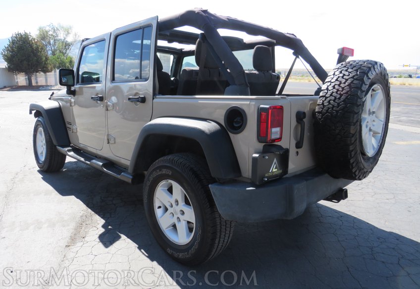 2016 Jeep Wrangler Unlimited - Image 8