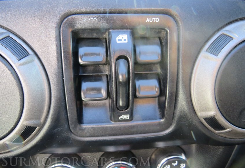 2016 Jeep Wrangler Unlimited - Image 22