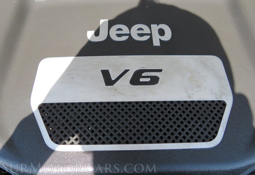 2016 Jeep Wrangler Unlimited - Image 25