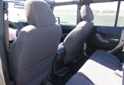 2016 Jeep Wrangler Unlimited - Image 17